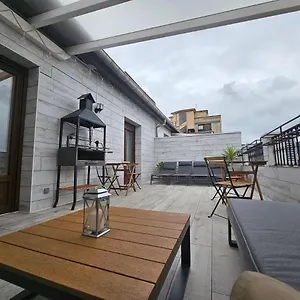  Habitación en casa particular Habitacion En Atico Con Terraza En España